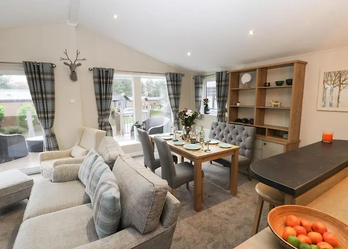 Huckleberry * Saltburn-by-the-Sea